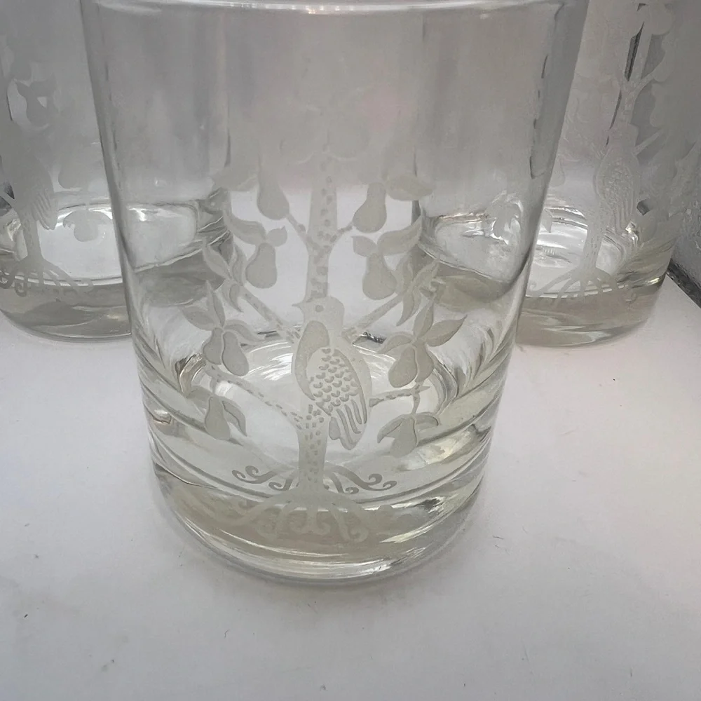 Bergdorf Goodman Partridge in a Pear tree crystal glass etched tumblers Set of 3